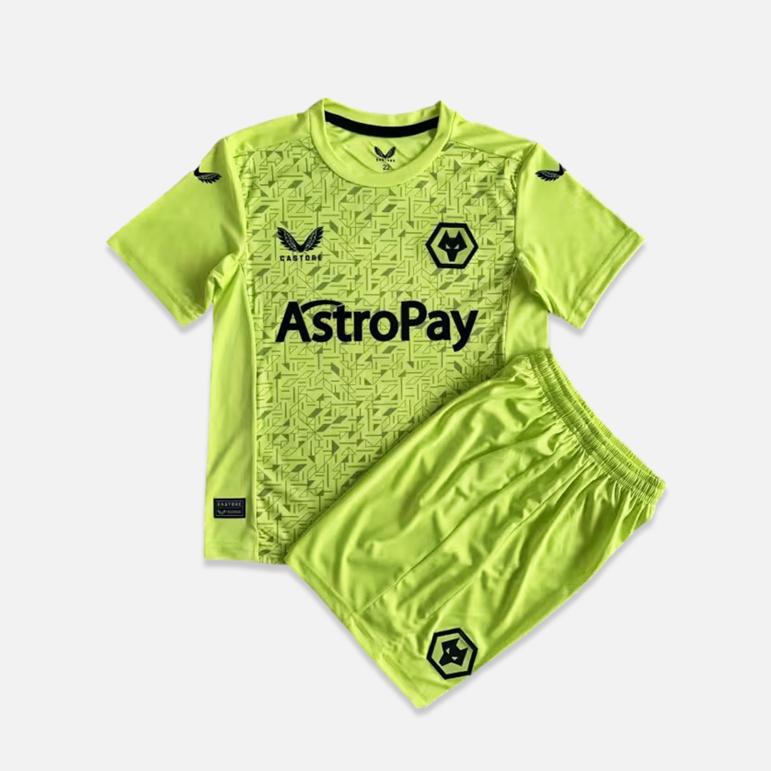 Wolverhampton Wanderers Wolves 23-24 Green Goalkeeper GK Kids Kit